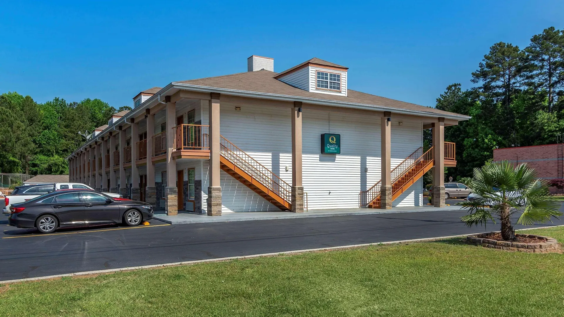 Where to Stay for Less: 12 Budget Hotels in Atlanta Metro