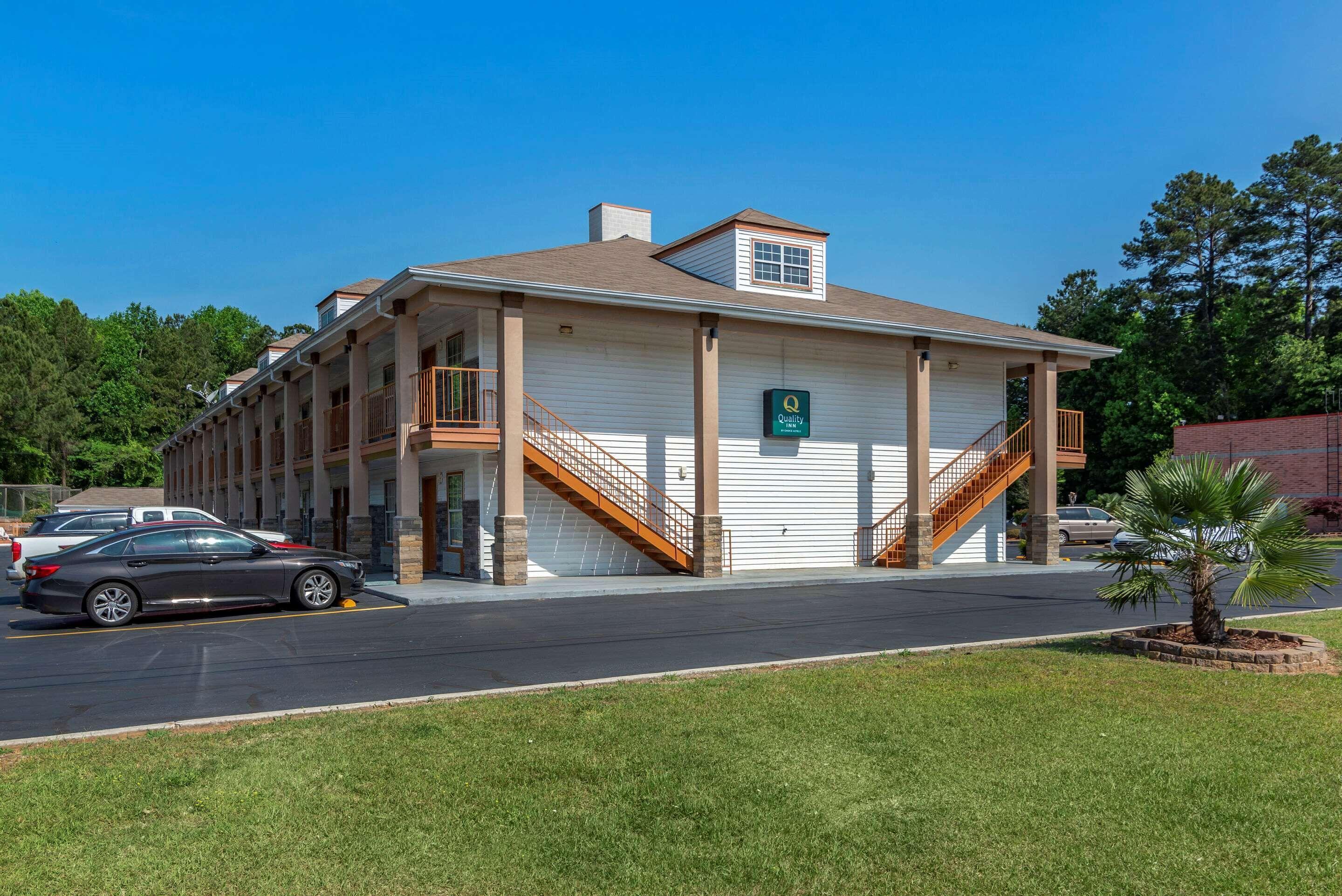 Where to Stay for Less: 12 Budget Hotels in Atlanta Metro